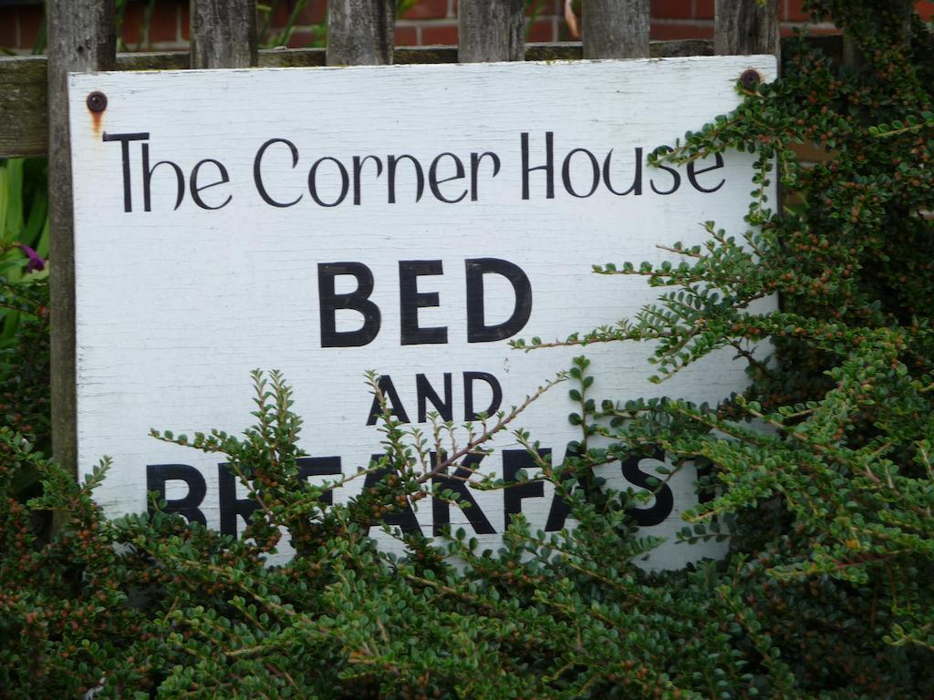 The Corner House Bed & Breakfast Рай Екстериор снимка
